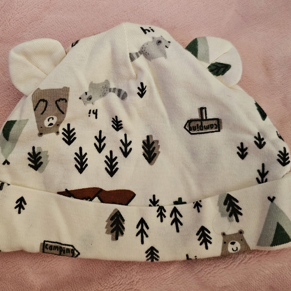 Bundle of onesies with FREE beanies and pants! - Picture 3 of 9
